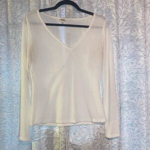 Medium ribbed long sleeve white top